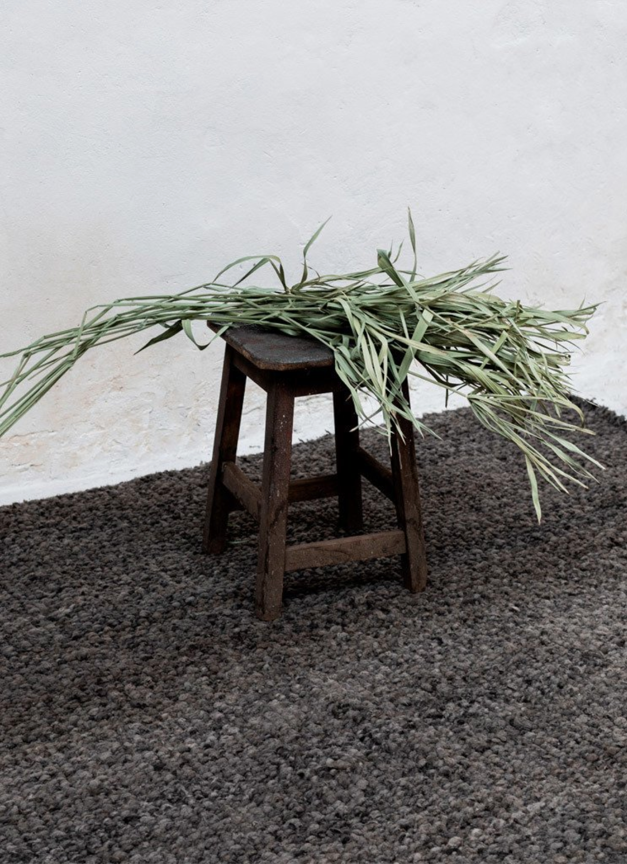 Soga weave gris noche rug sample